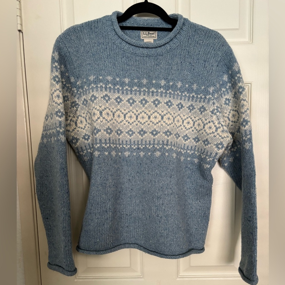 L.L. Bean Blue and Cream Patterned Women's Sweater- Vintage